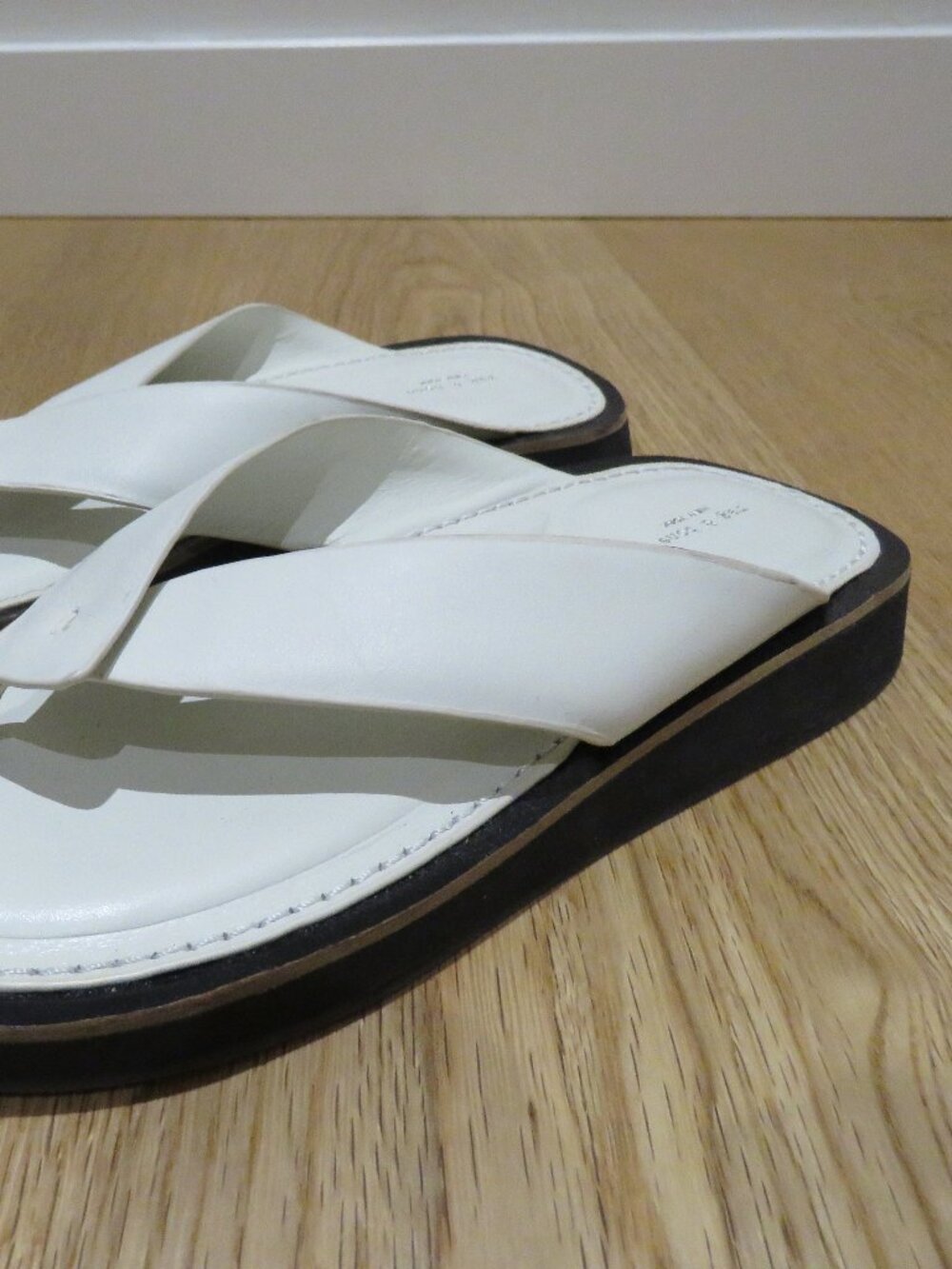 RAG & BONE Parker Thong Sandal Shoe Antique White US 6.5 Minimalist Quiet Luxury - Picture 3 of 11